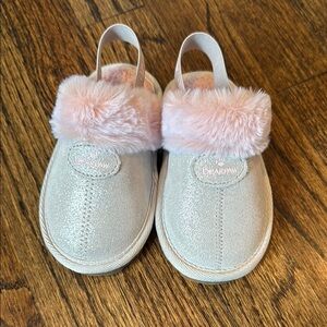 BearPaw Toddler Pink Slipper Moccasins with Plush Fur Trim size 6 NWOT